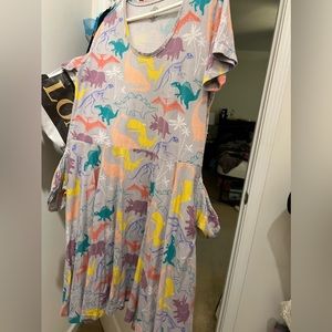 Princess Awesome Mom Dress 16-18 dinosaurs grey colorful teacher comfortable